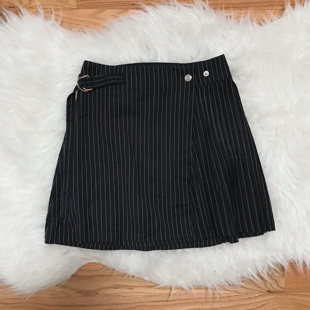 LF/Seek the Label Skirt